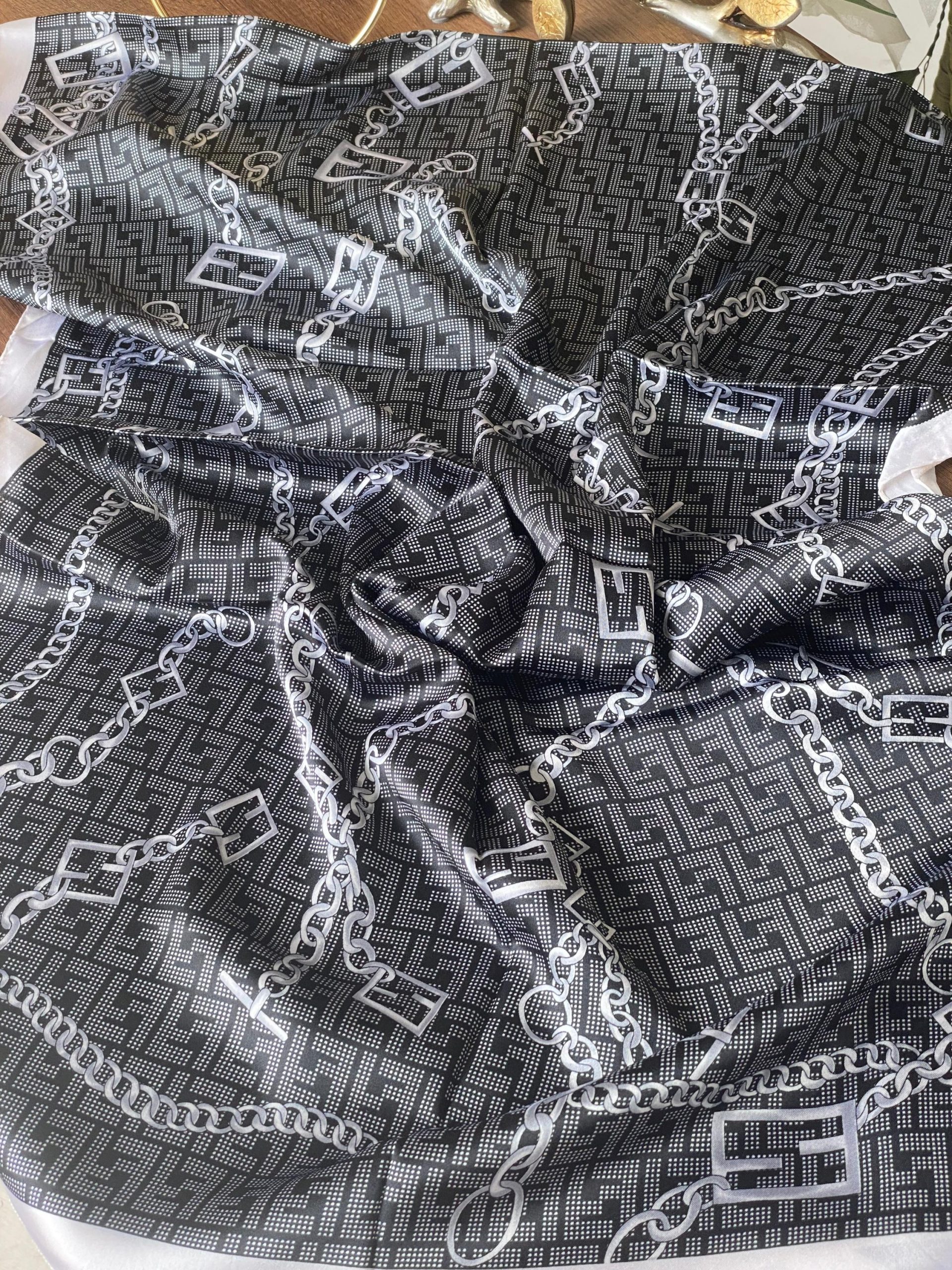 Fendi İthal Vual İpek Şal - Gümüş - Görsel 2