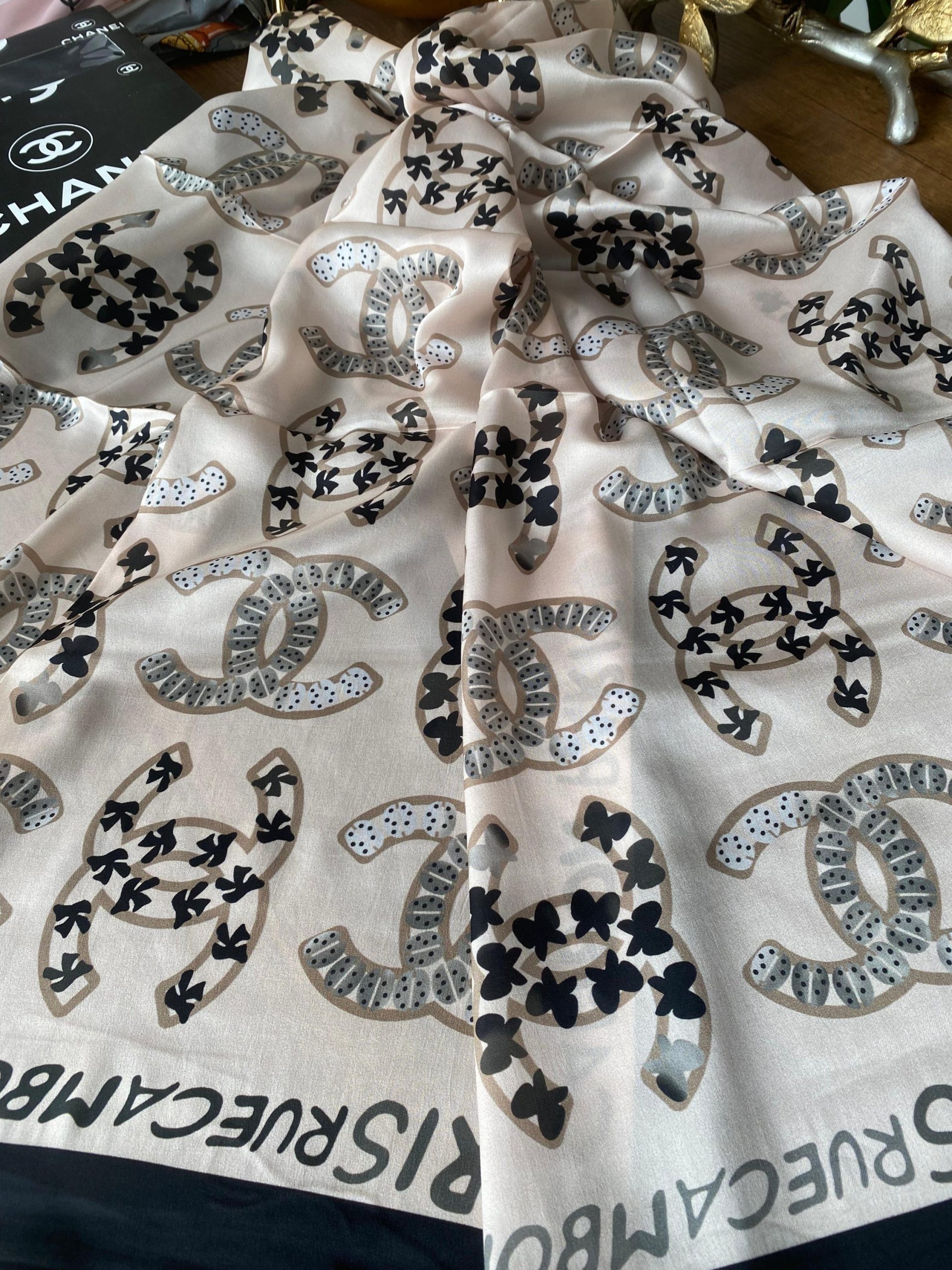 Chanel Butterfly İthal Vual İpek Şal - Pudra - Görsel 2