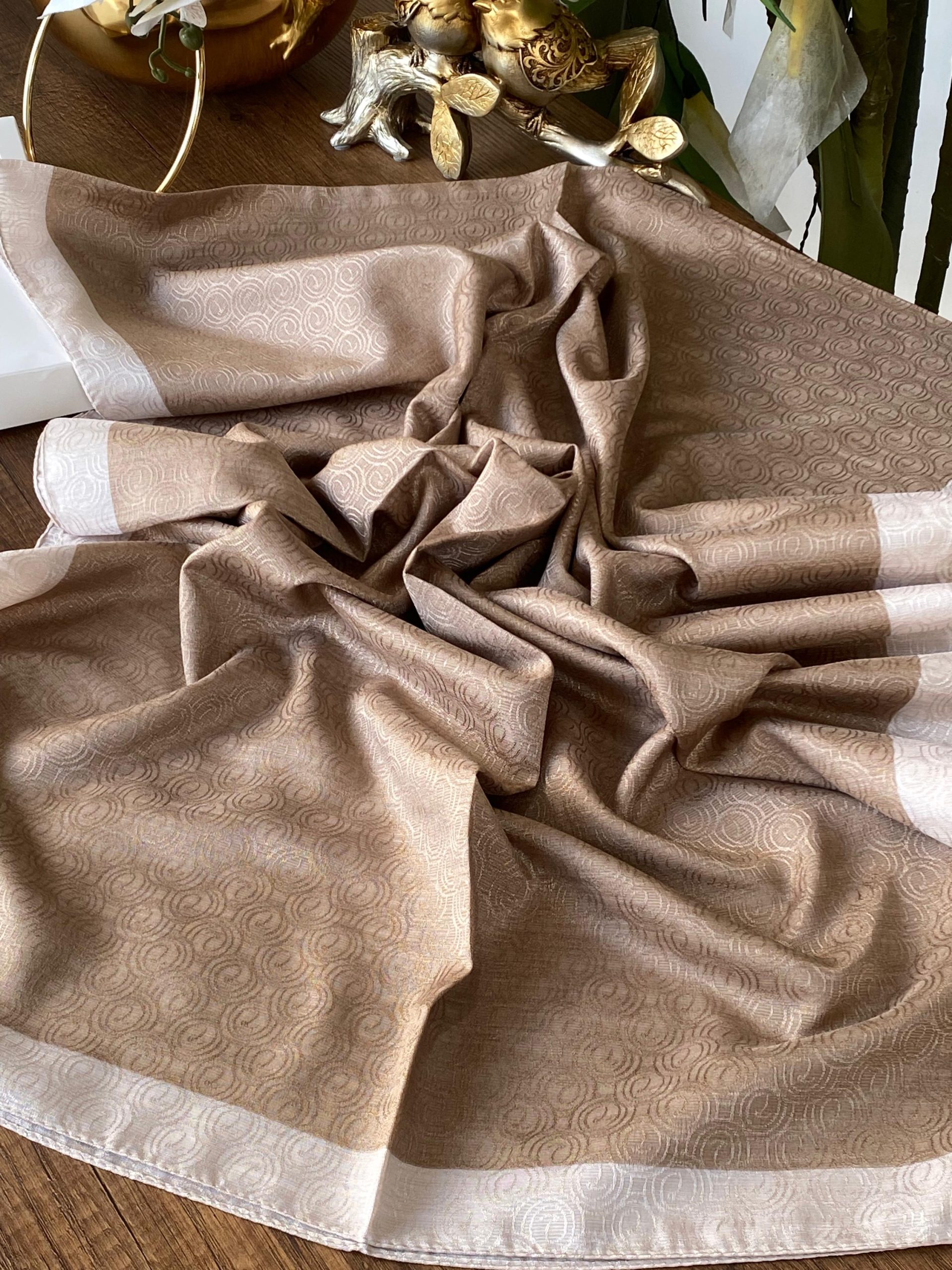 Levidor Monogram Şal-caramel - Görsel 2