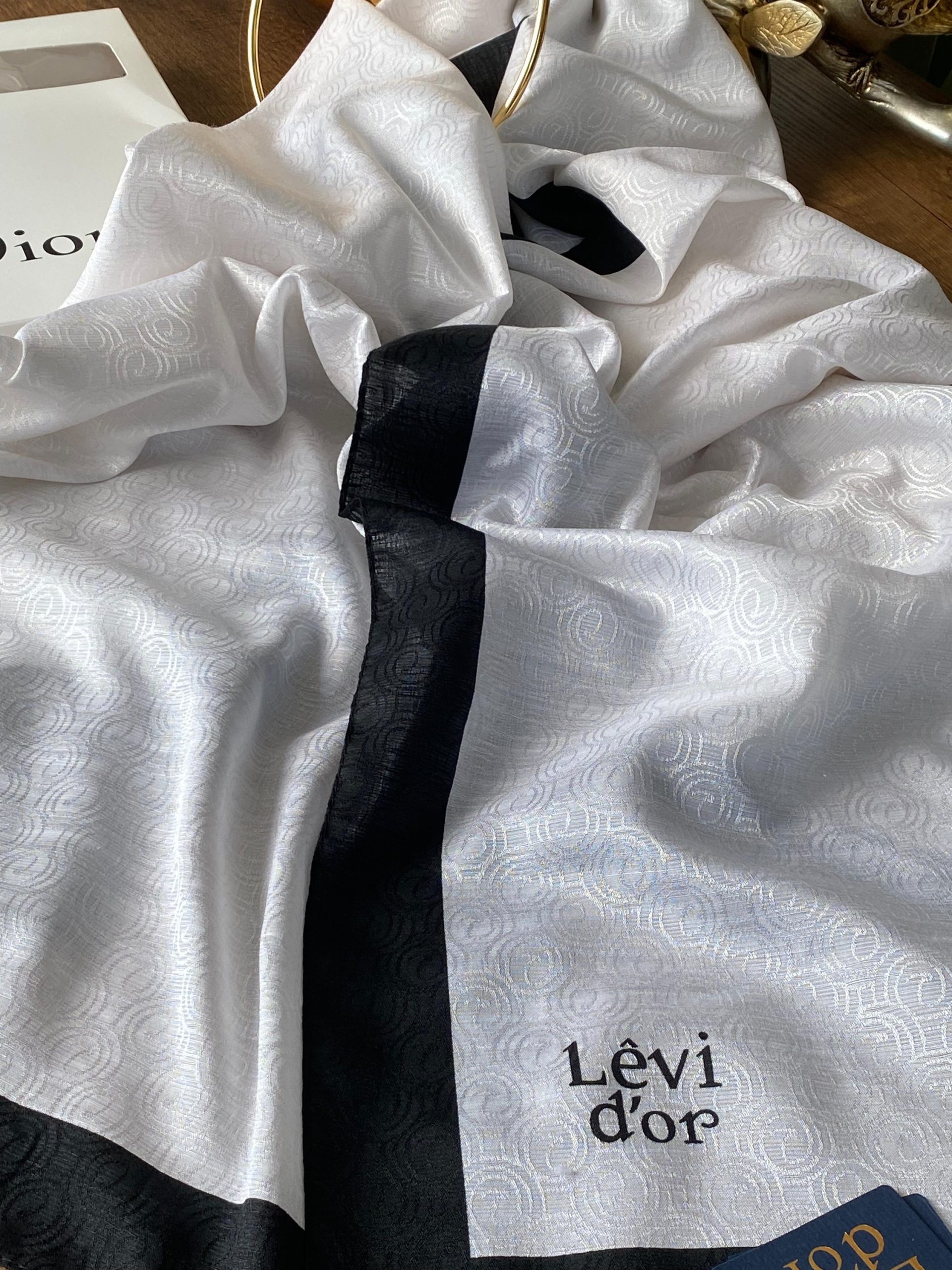 Levidor Monogram Şal - Ekru - Görsel 2