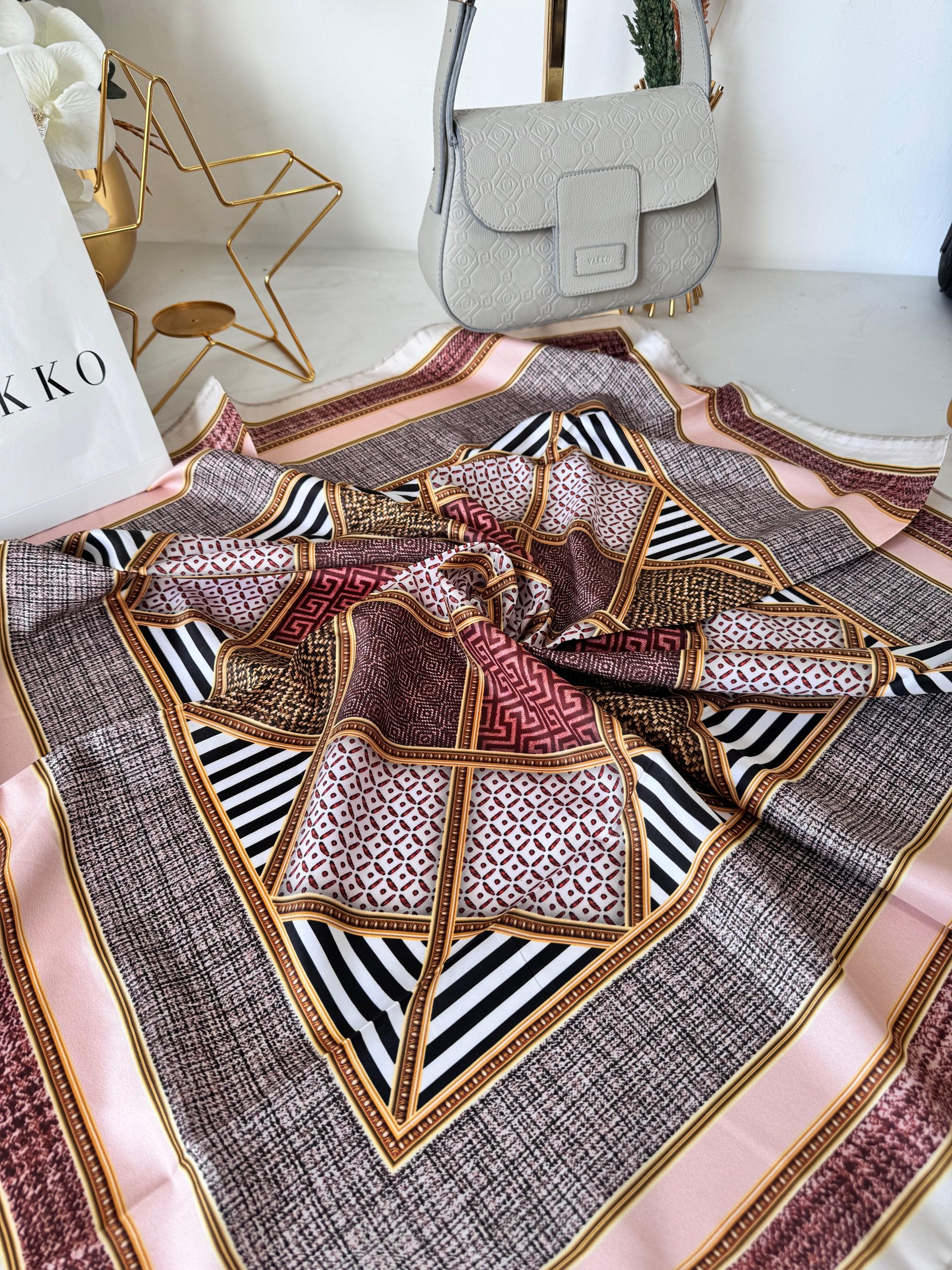 Colors Plus 44879 Desen Twill Eşarp - Gül kurusu