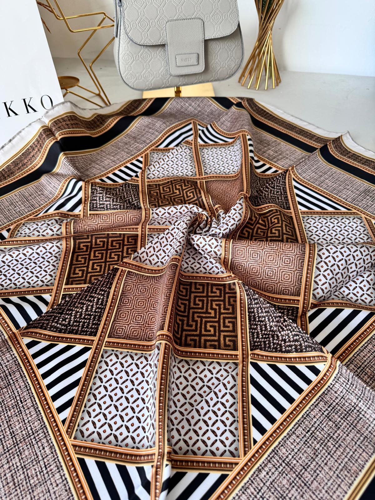 Colors Plus 44879 Desen Twill Eşarp - Kahve