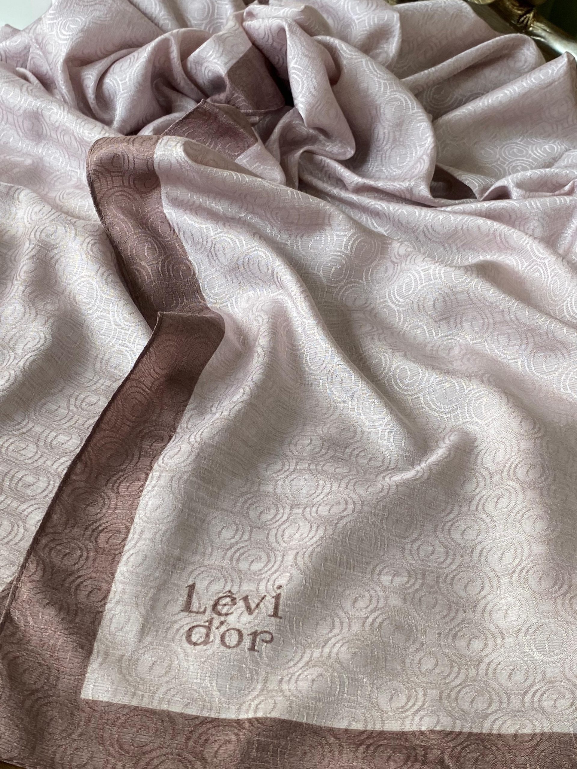 Levidor Monogram Şal -açık vizon - Görsel 2