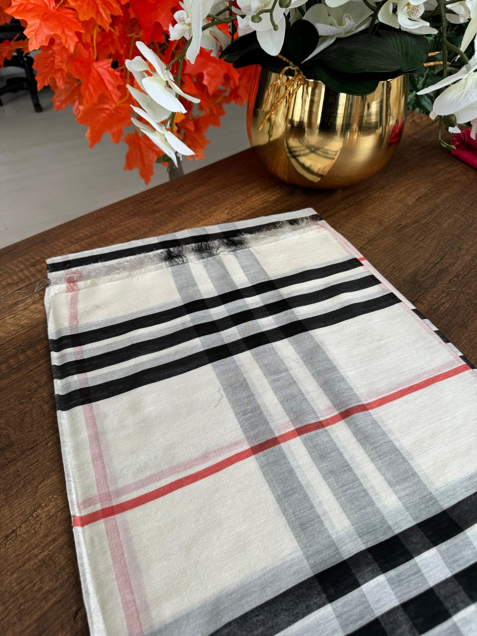 Burberry İthal Vual İpek Şal - Ekru - Organic ScarfsOrganic Scarfs