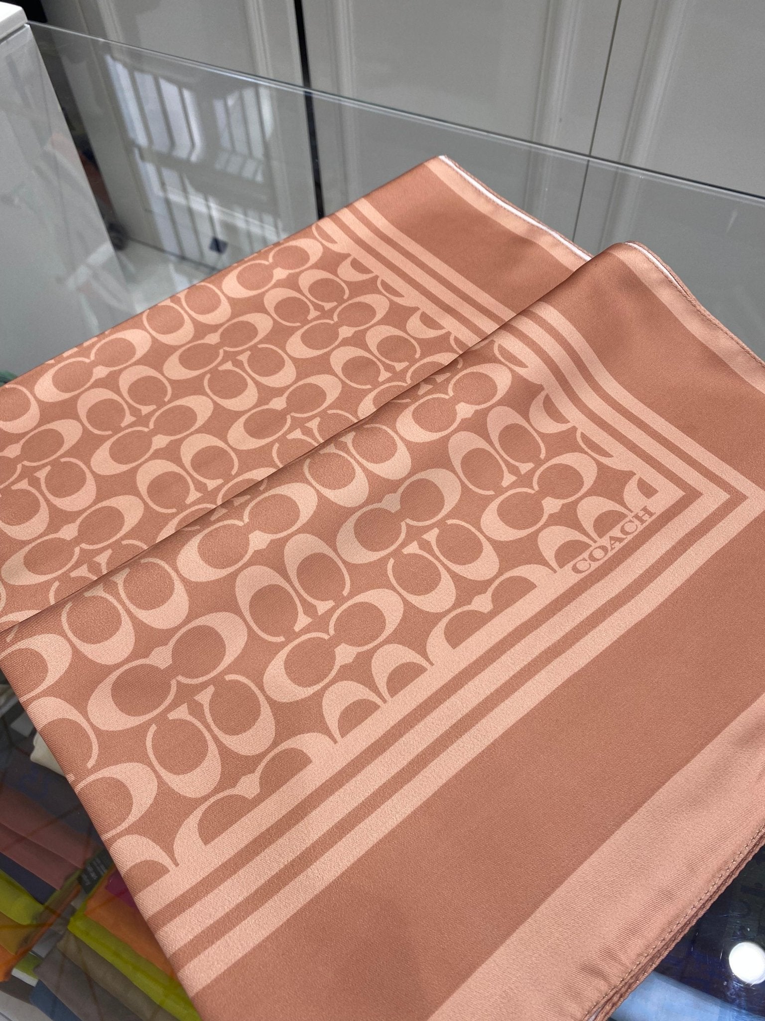 Coach Desen Twill İpek Şal - Çikolata - Organic ScarfsOrganic Scarfs