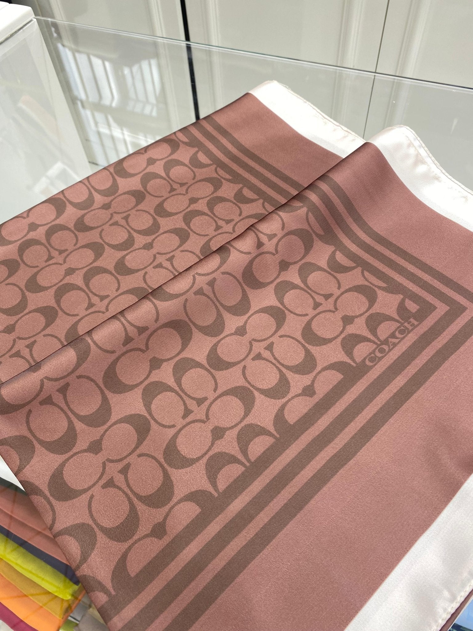 Coach Desen Twill İpek Şal - Kahve - Organic ScarfsOrganic Scarfs