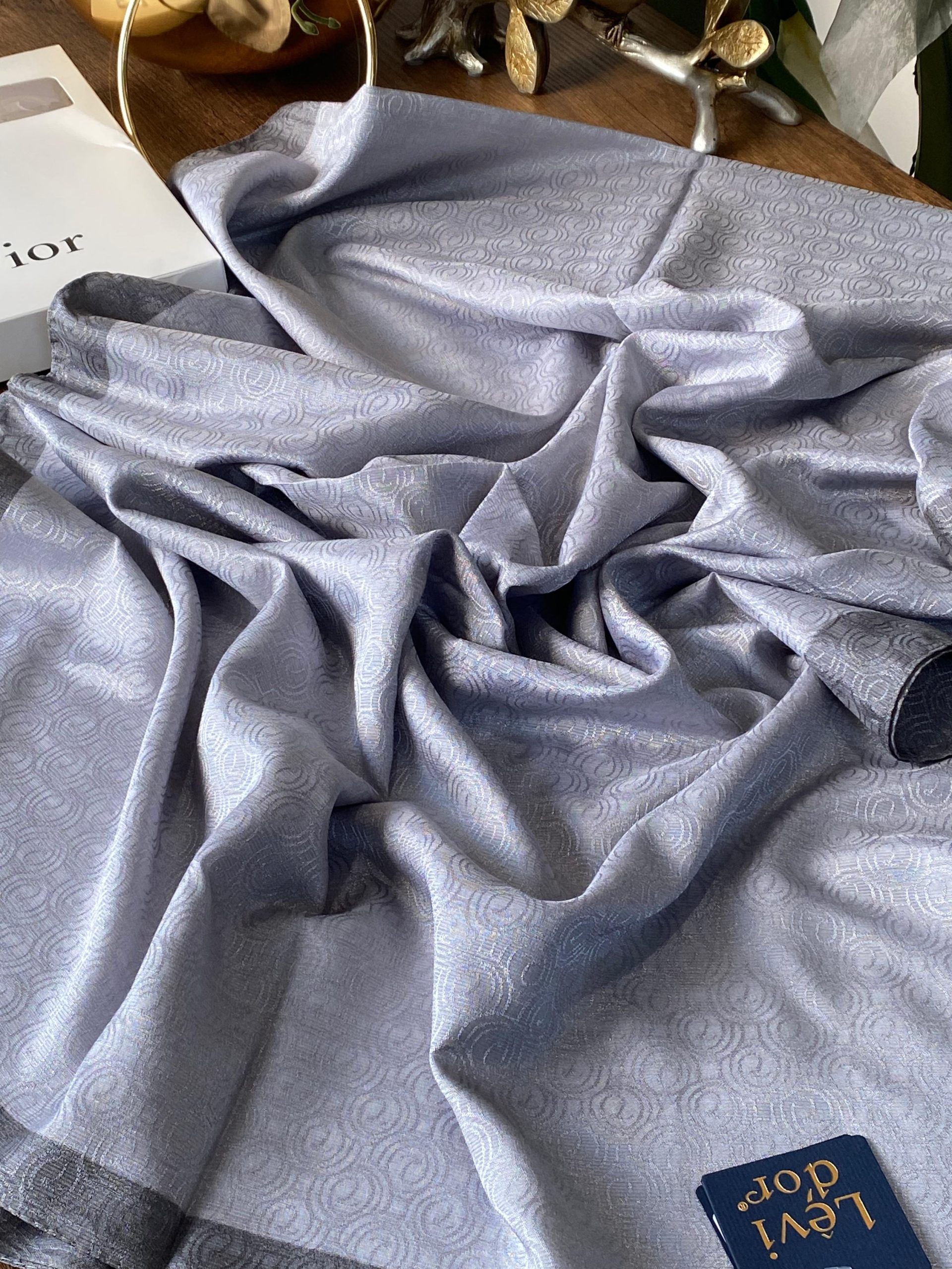 Levidor Monogram Şal - Gri - Görsel 2