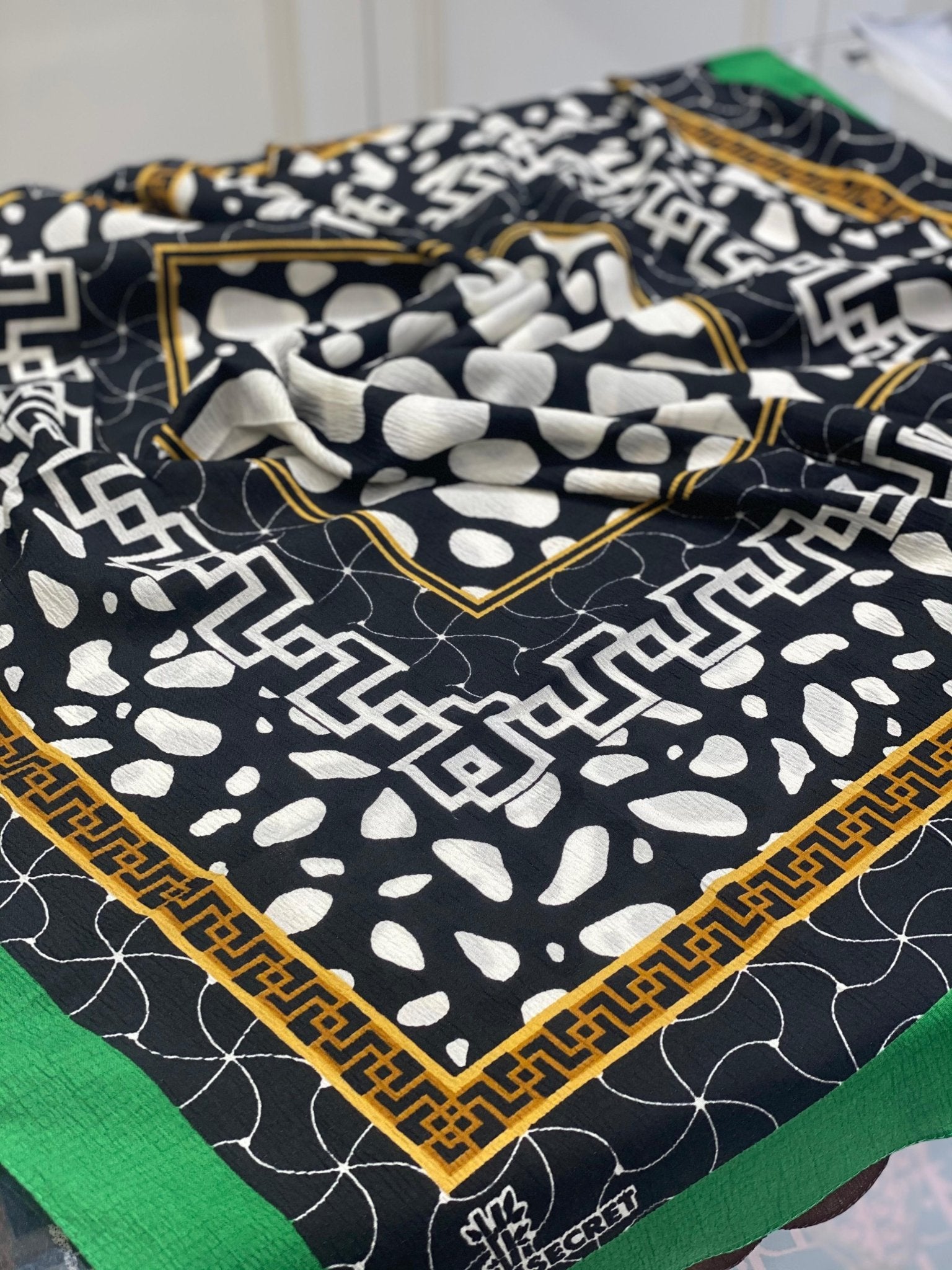 Dalmaçya Etnik Desenli Mio Cazz Eşarp - Benetton - Organic ScarfsOrganic Scarfs