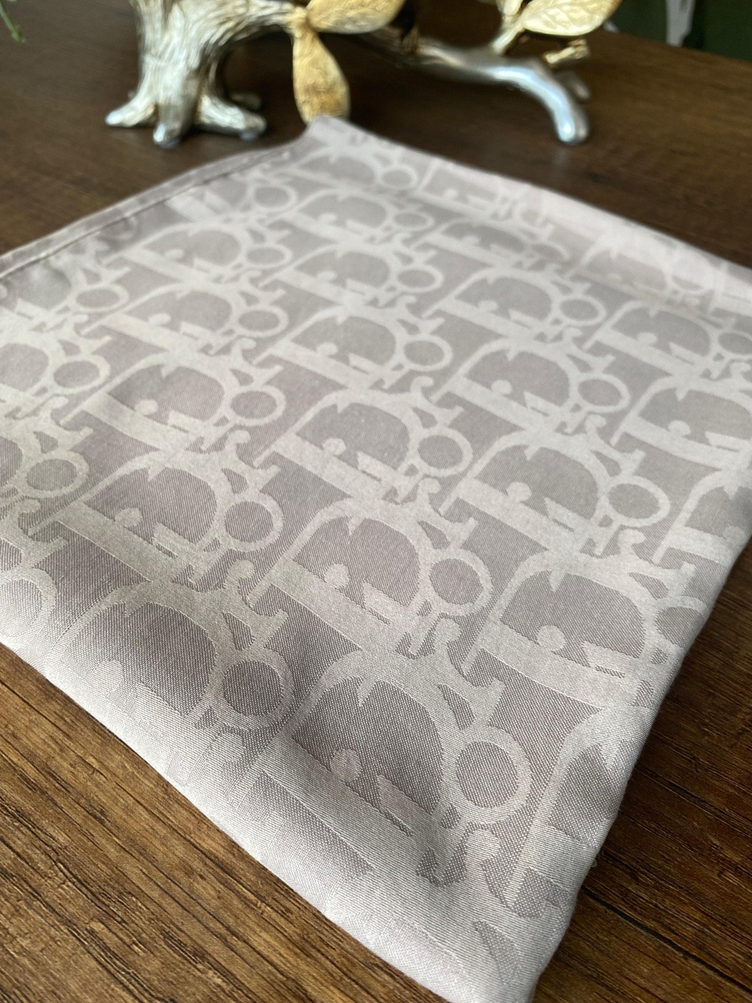 Dior Desen Pamuk Jakar Eşarp - Soft Vizon - Organic ScarfsOrganic Scarfs