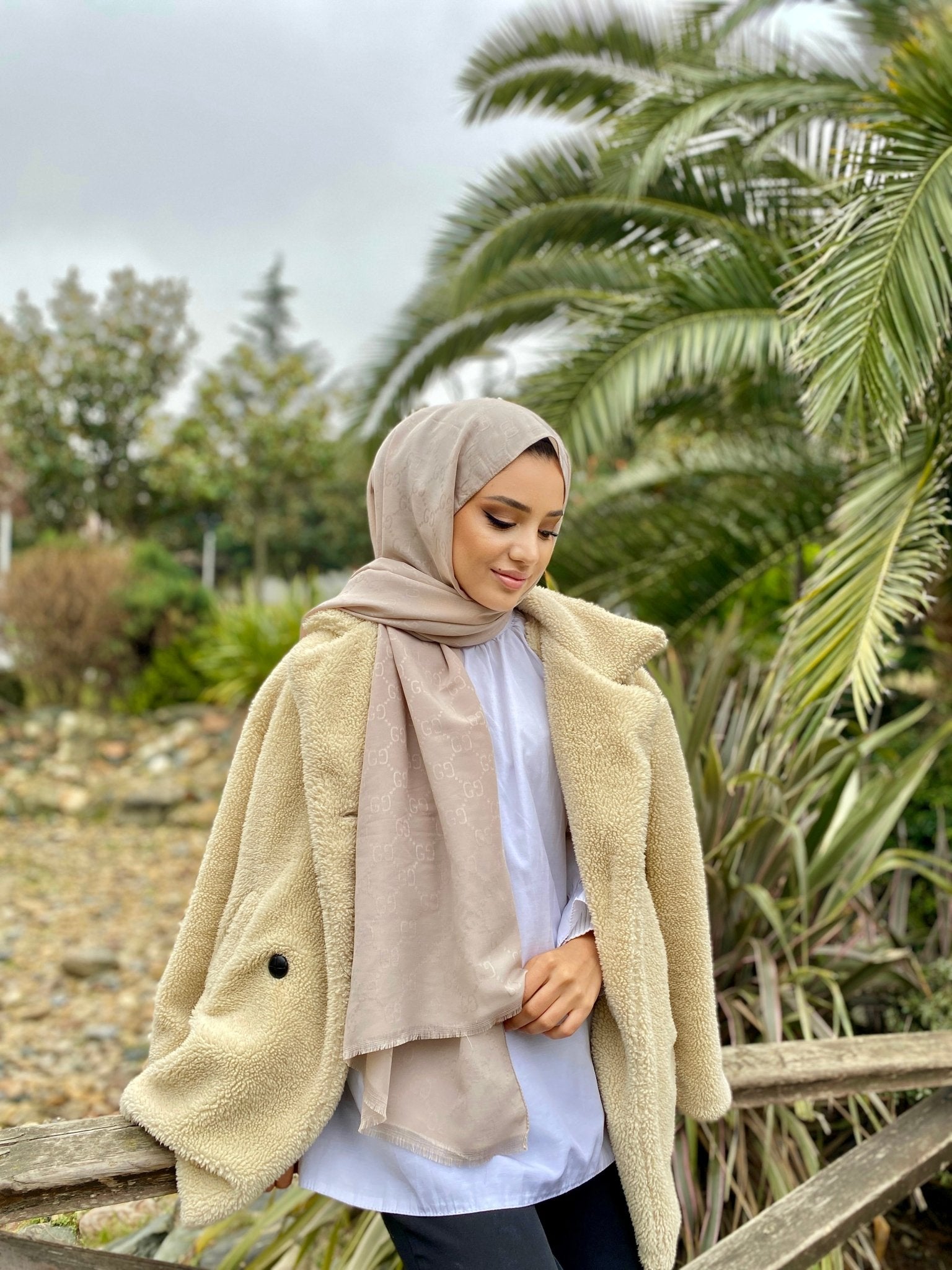 G Desenli İpeksi İthal Jakar Şal - Latte - Organic ScarfsOrganic Scarfs