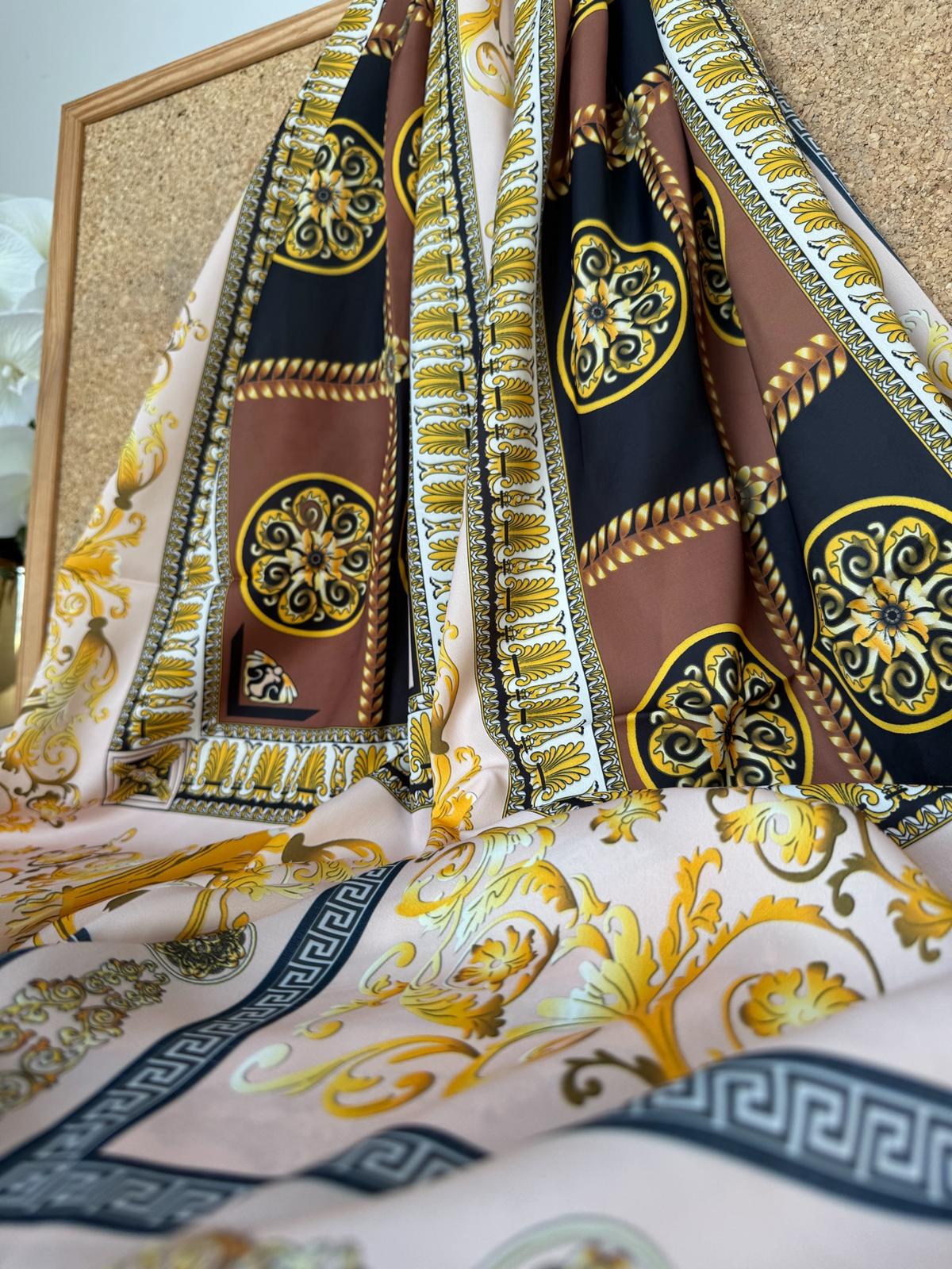 Versace Vual İpek Şal 614412 - Taba - Görsel 2