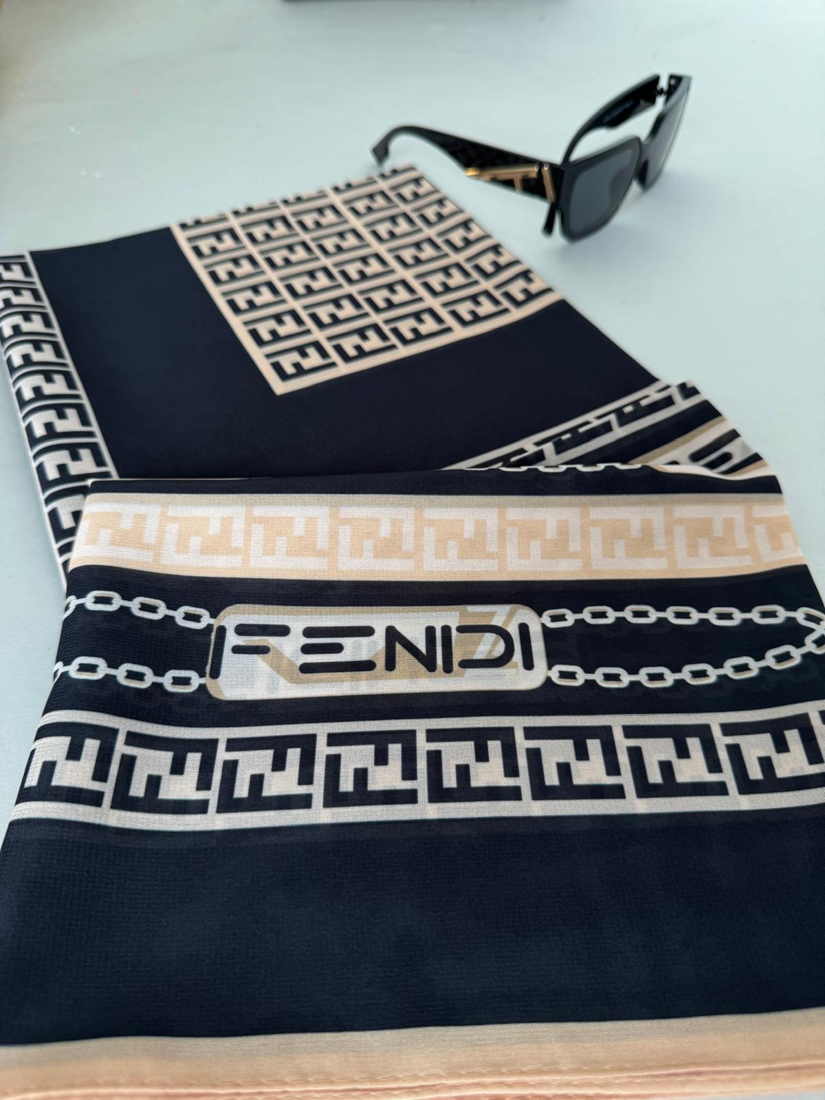 Fendi İpeksi Eşarp 241351 - Siyah/Camel
