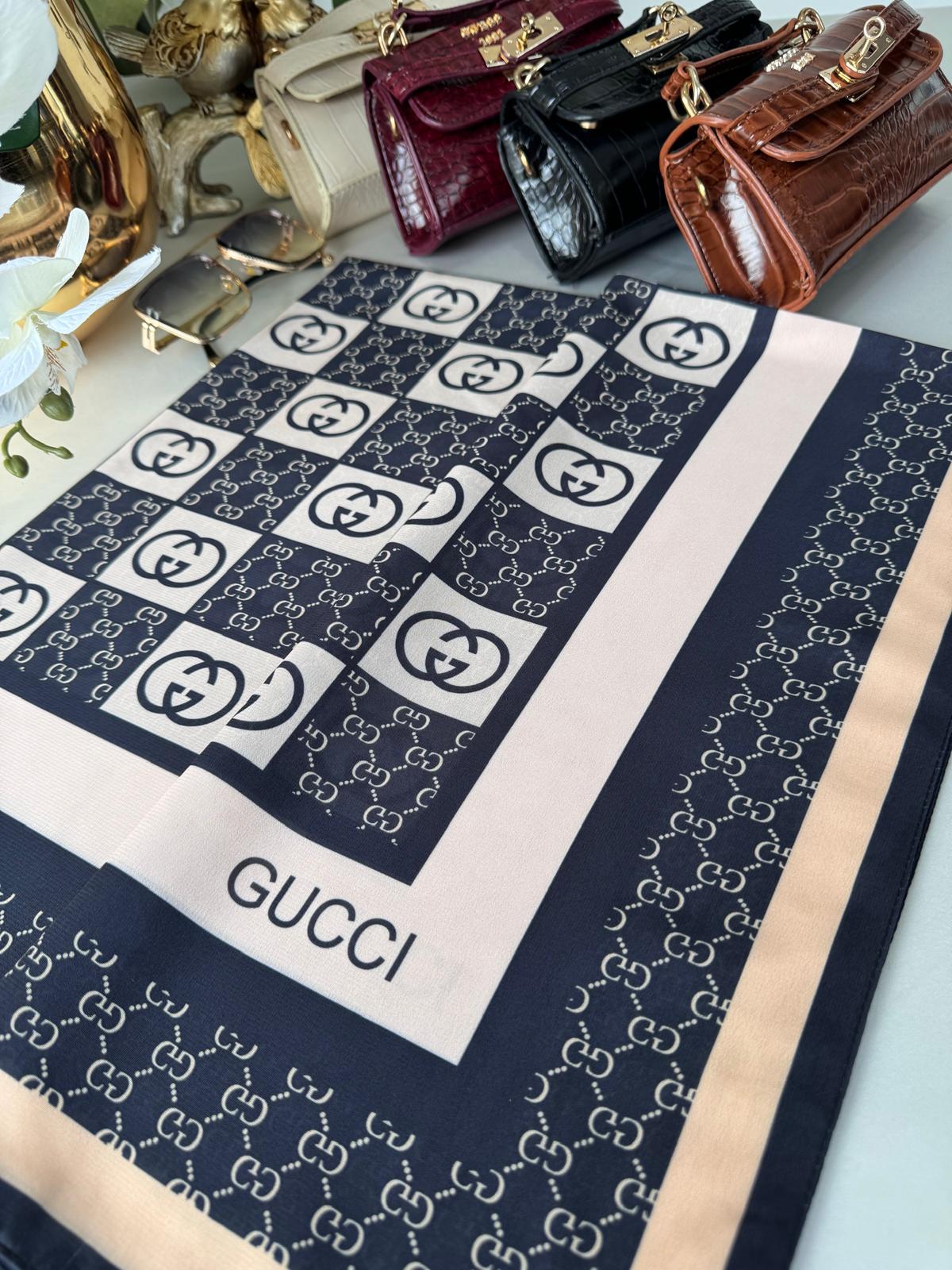 Gucci Krep İpek Eşarp 44125 - Caramel