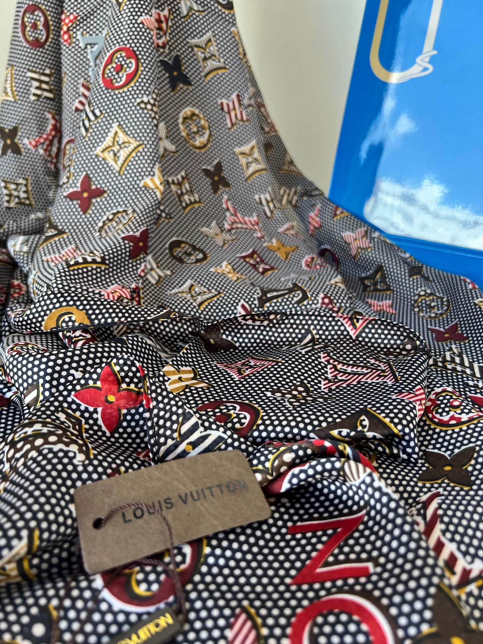 Louis Vuitton Monogram İthal Vual İpek Şal 014461 - Siyah - Görsel 2