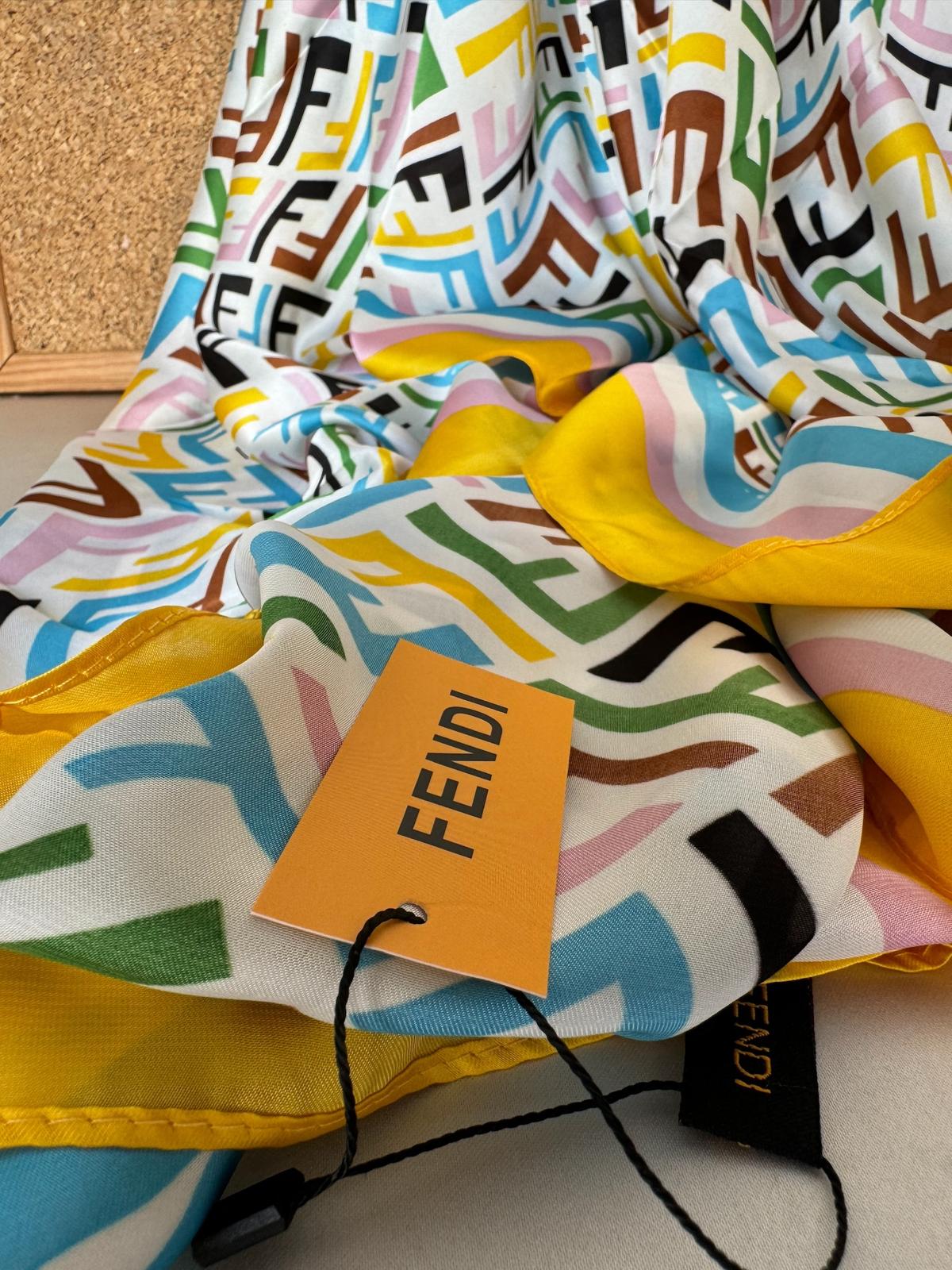 Fendi Monogram İthal Vual İpek Şal 014461 - Sarı - Görsel 2