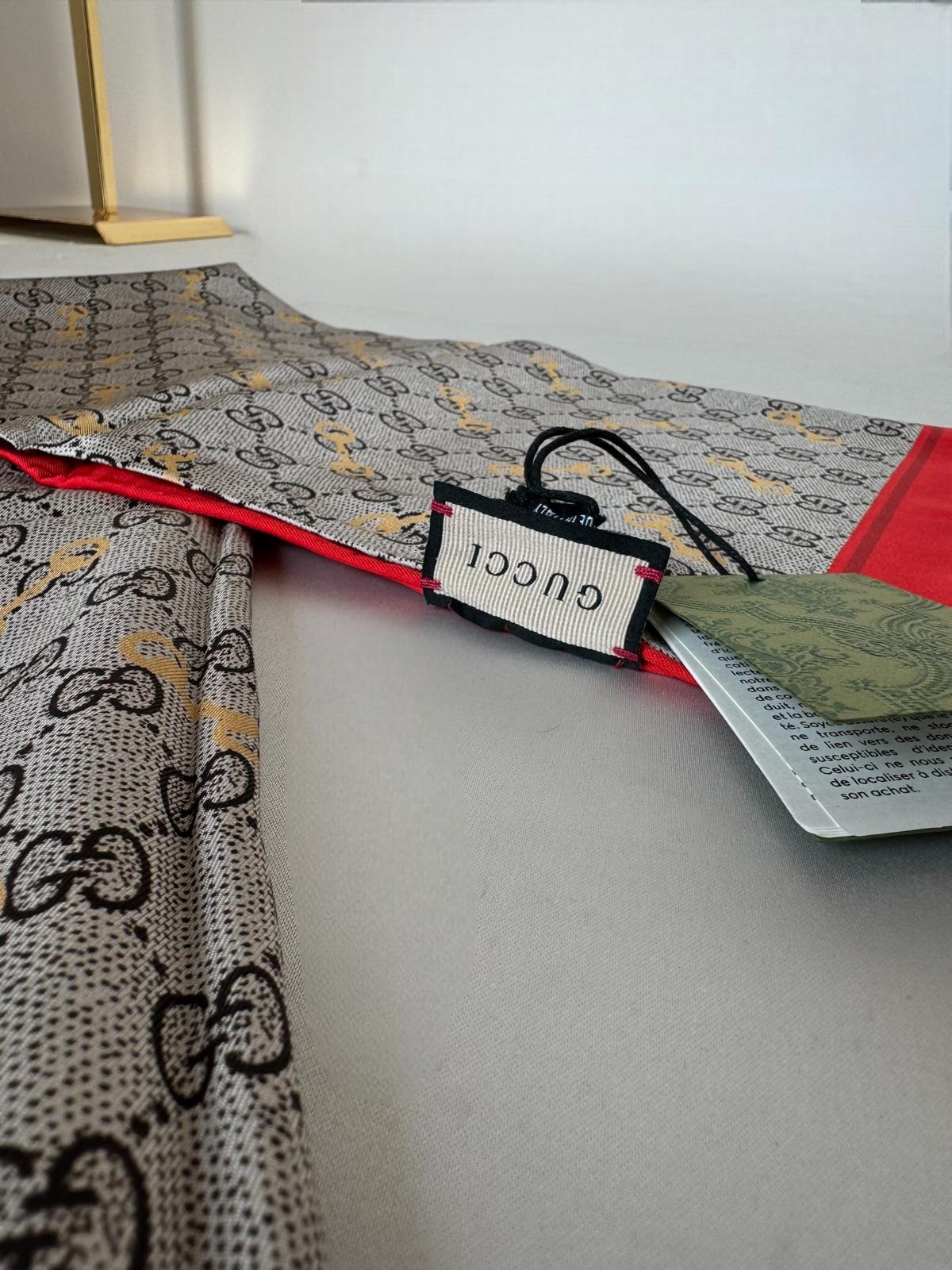 Gucci Kırmızı İthal İpek Eşarp 55467 - Görsel 4