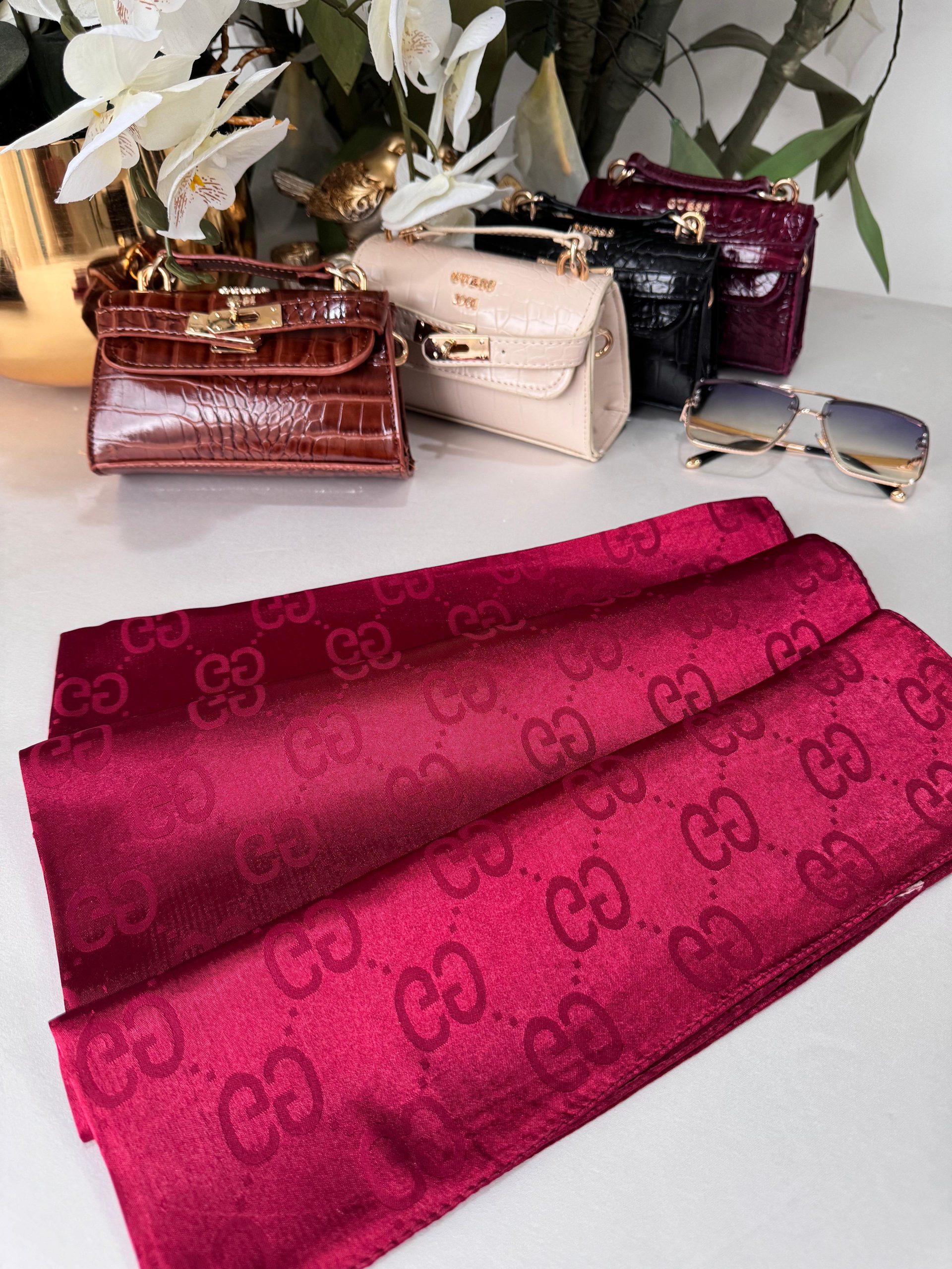 Gucci Parlak ipeksi Şal - Bordo 44122