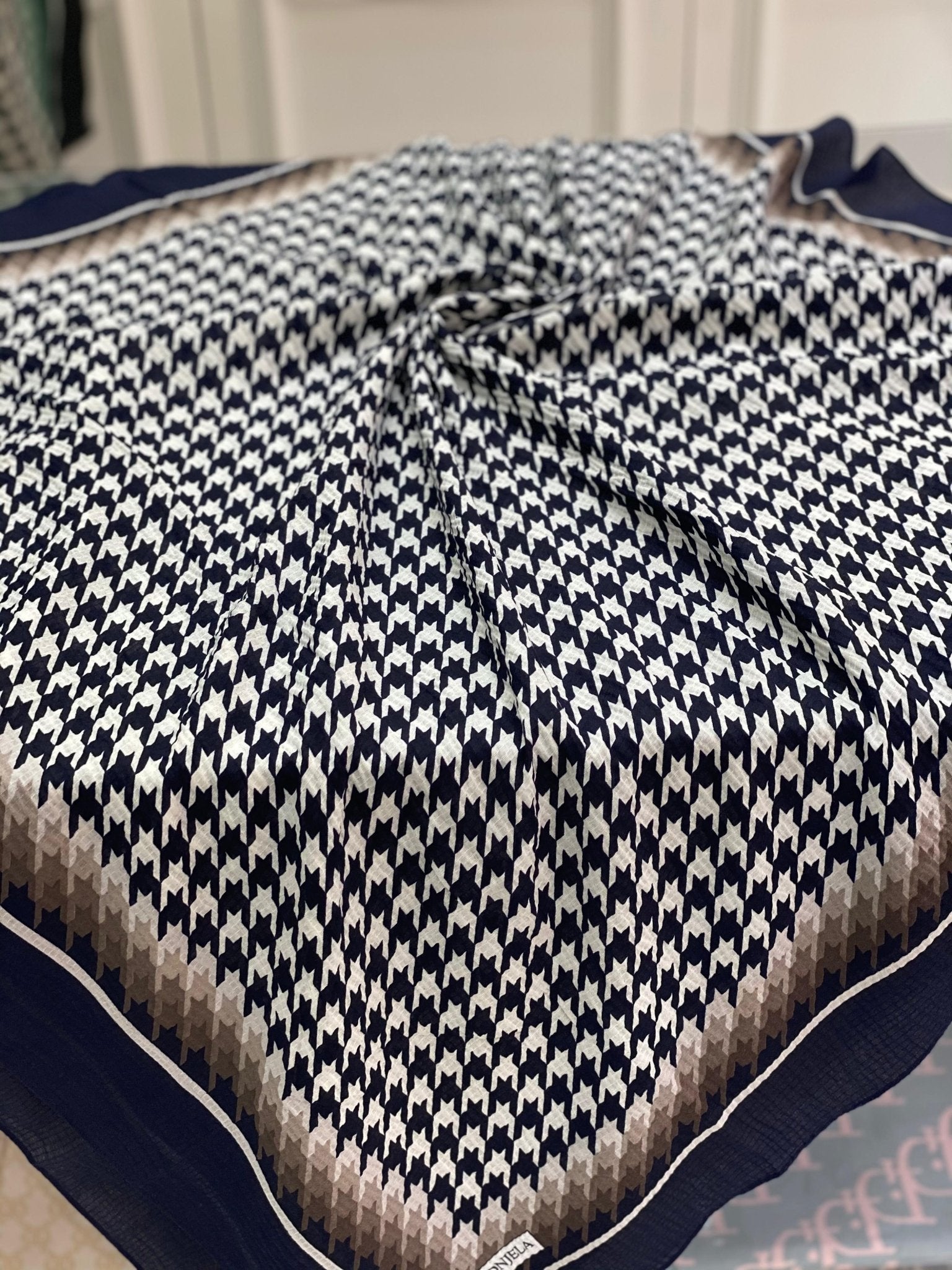 Kazayağı Desen Mio Cazz Eşarp - Lacivert - Organic ScarfsOrganic Scarfs