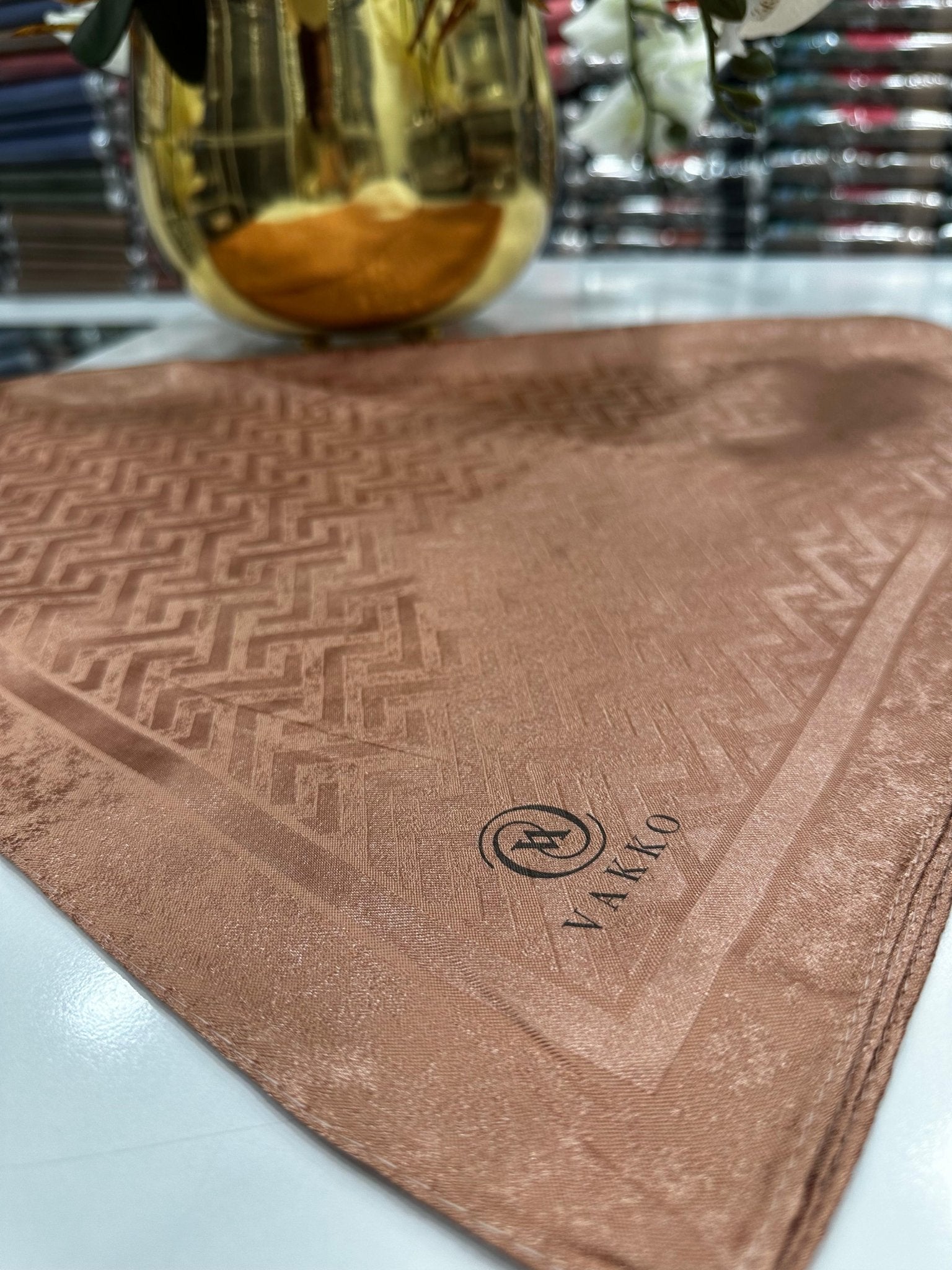 Vakko Zikzak Desen İpeksi Eşarp - Mocha - Organic ScarfsOrganic Scarfs