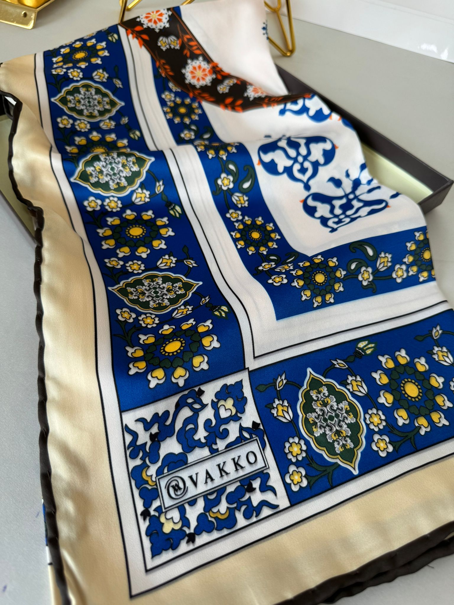 Otantik Desen Vakko Twill Eşarp 77008 - Saks