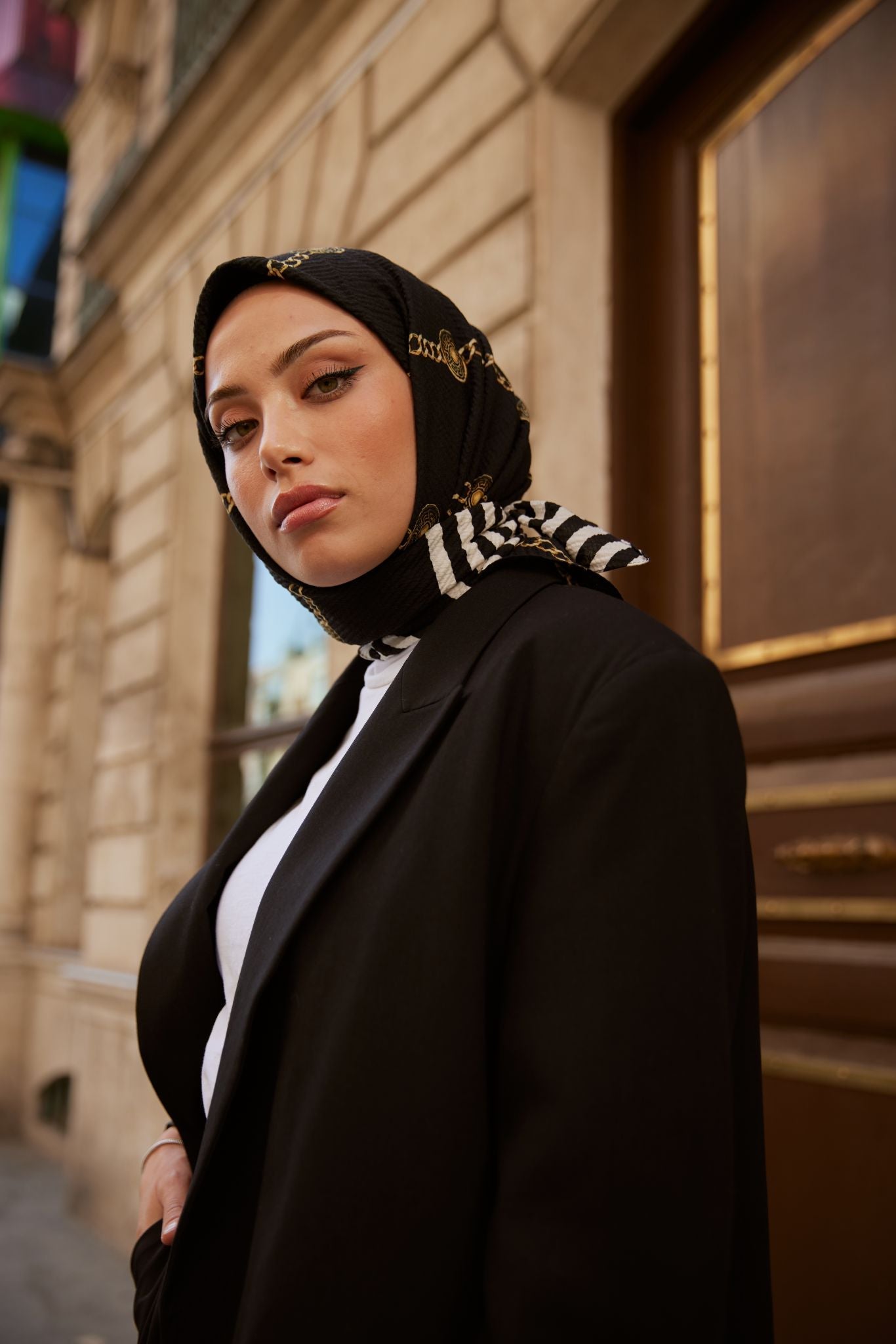 Zincir Desenli Mio Cazz Eşarp - Siyah- Gold - Organic ScarfsOrganic Scarfs